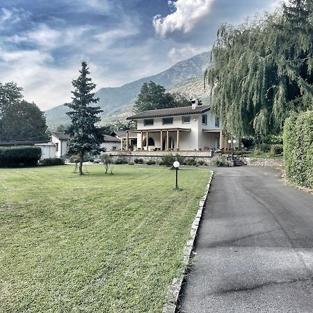 La Casina Di Oscar Ad Ao V Combe Vda Quart 0014 E 00I6 Lejlighed Eksteriør billede