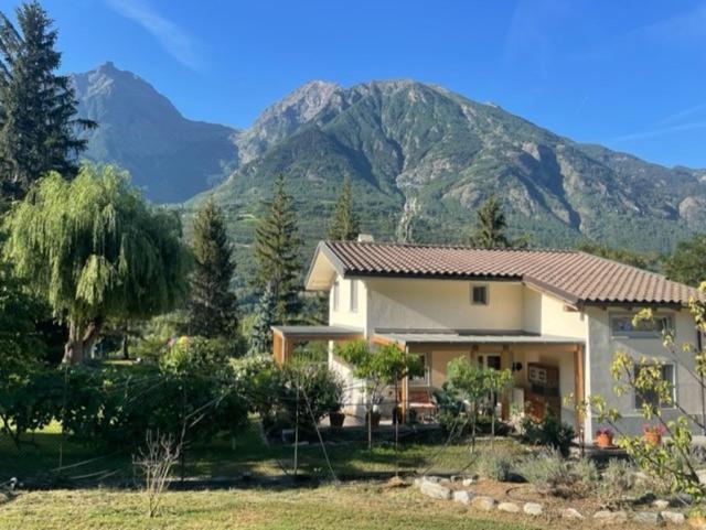 La Casina Di Oscar Ad Ao V Combe Vda Quart 0014 E 00I6 Lejlighed Eksteriør billede