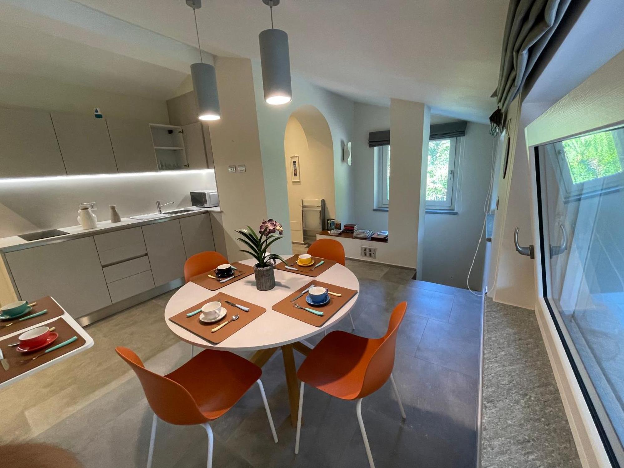 La Casina Di Oscar Ad Ao V Combe Vda Quart 0014 E 00I6 Lejlighed Eksteriør billede